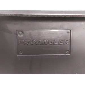 Sanki Proangler 112/64/35cm  SL8